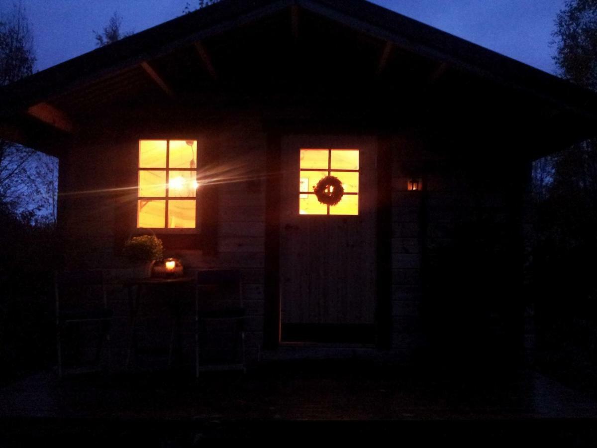 Cabin On Husky Farm Hotel Stromsund Exterior photo